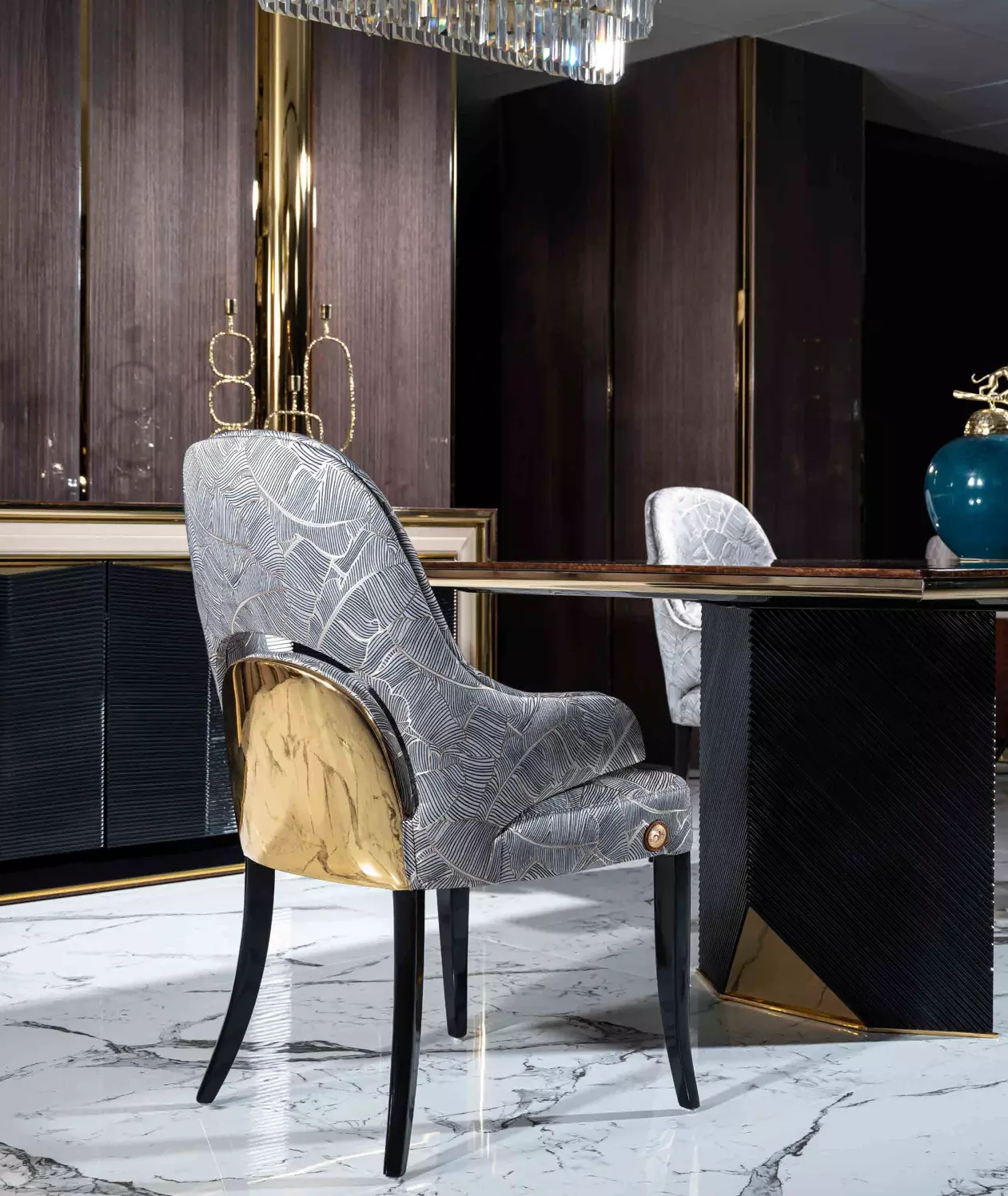 AQUA Dining Room, which is a partner of your delicious meals, comes to add a different atmosphere to your dining rooms.