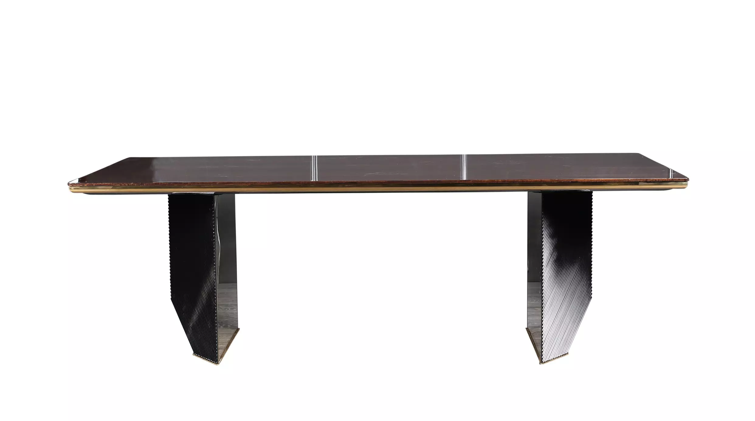 AQUA Dining Room, which is a partner of your delicious meals, comes to add a different atmosphere to your dining rooms.