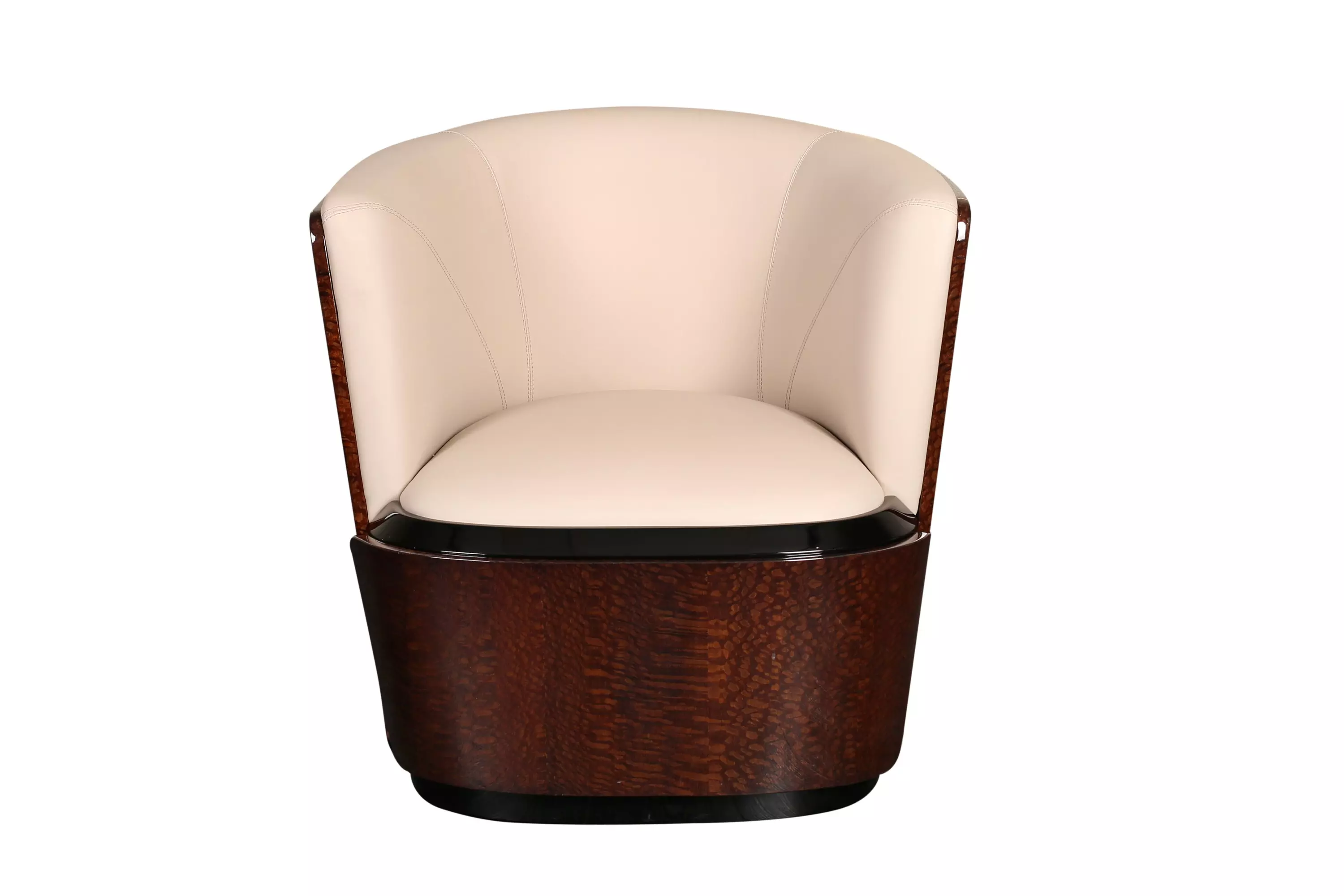 GIO Seating Group will enchant your guests with its comfort and stylish details