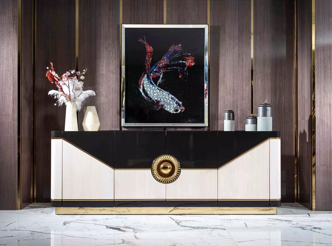 SKY Dining Room, which has fascinating colors, will open your appetite with its elegance.