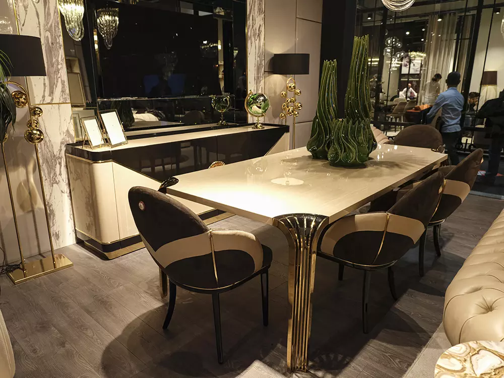 SKY Dining Room, which has fascinating colors, will open your appetite with its elegance.