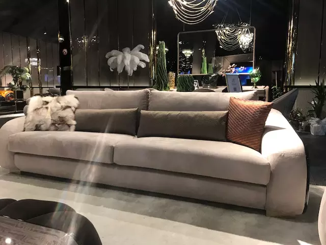 SQUARE Seating Group, which is indispensable for living rooms, continues to add innovation to your home with its original and stylish design.