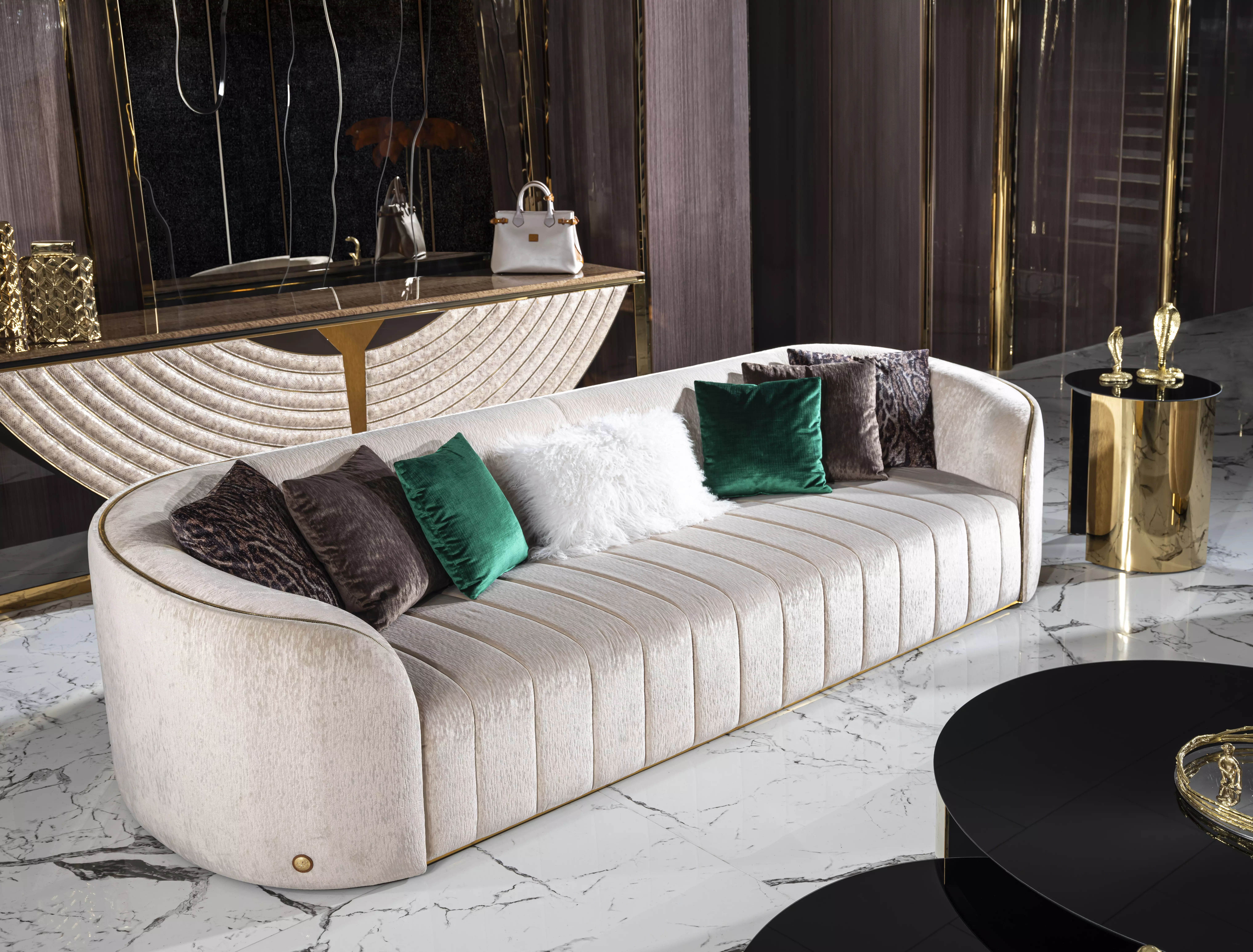 VOYAGE Seating Group comes to illuminate your rooms with its shining style.